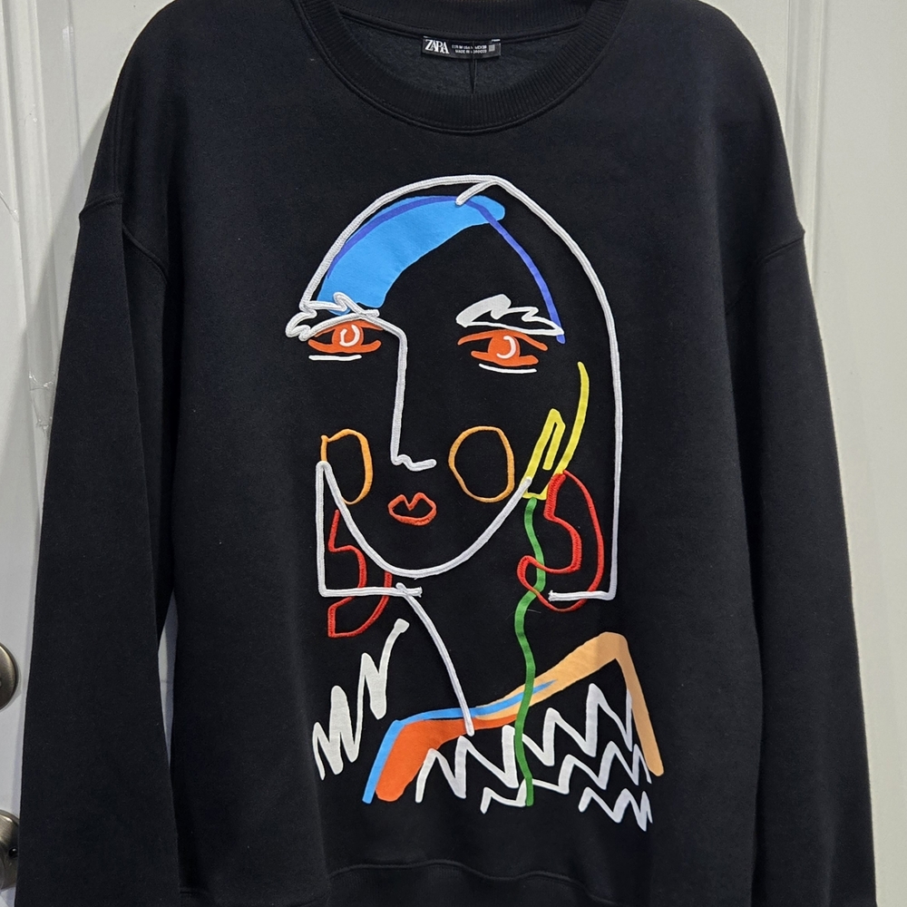 Zara Black Sweatshirt with Vibrant Abstract Design